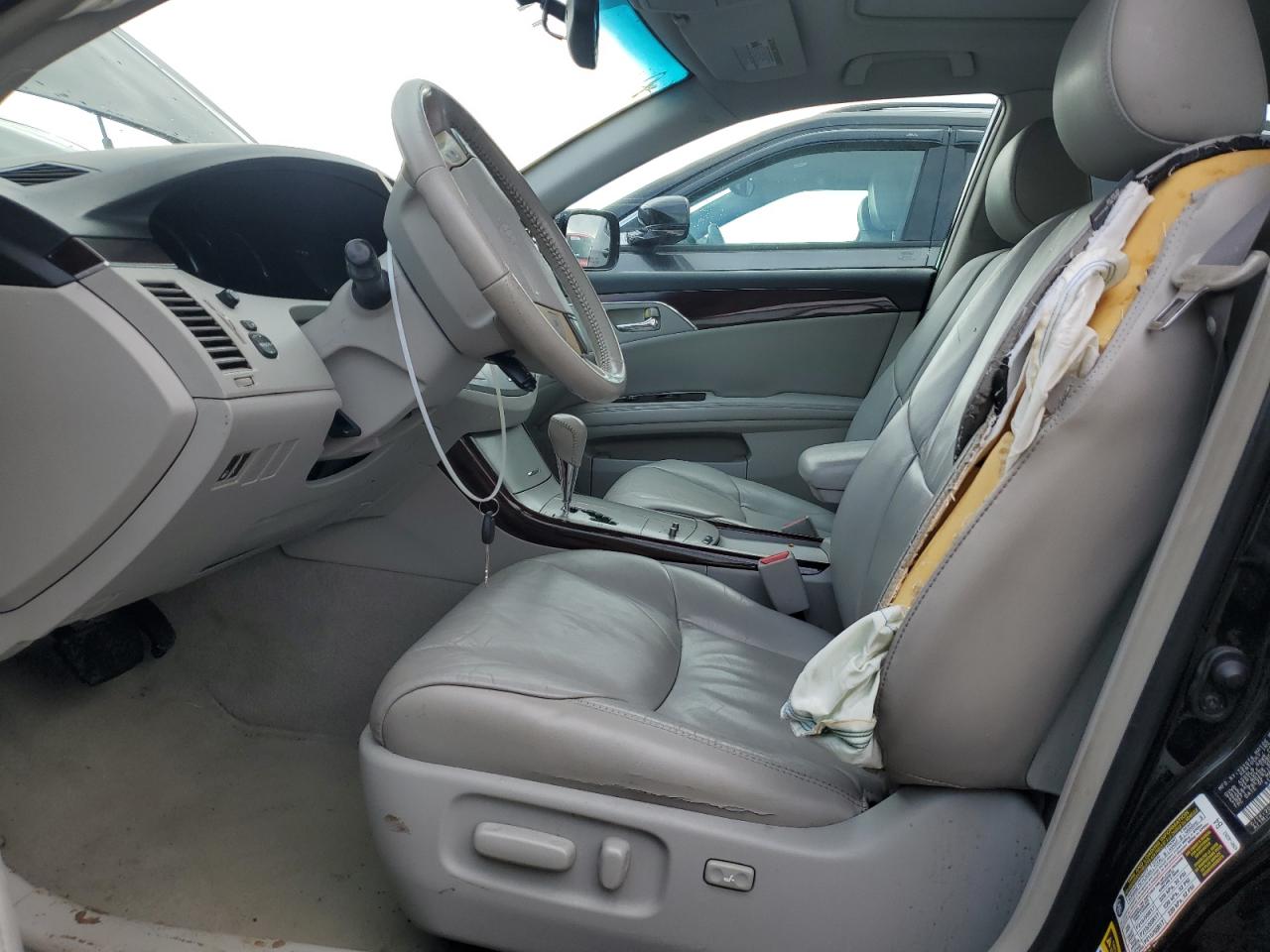 2008 Toyota Avalon - Image 7