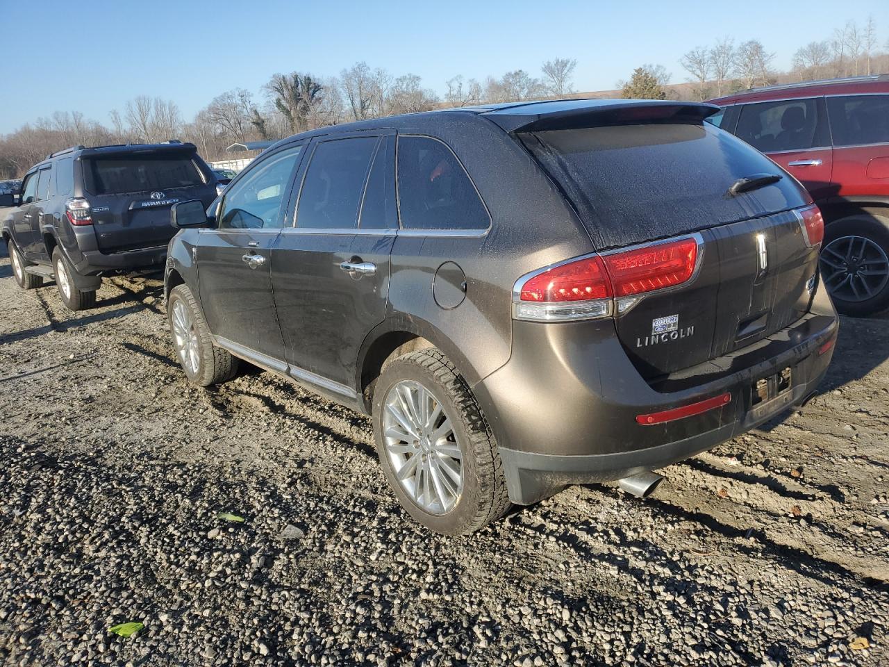 2011 Lincoln MKX - Image 2