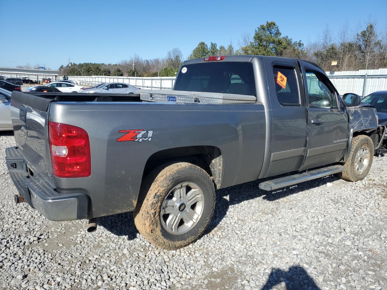 2008 Chevrolet Silverado - Image 3