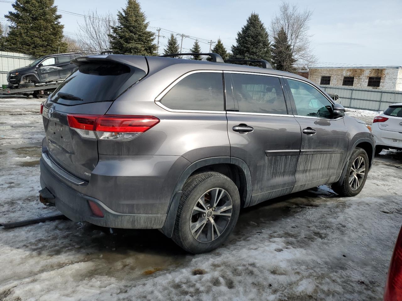 2019 Toyota Highlander - Image 3