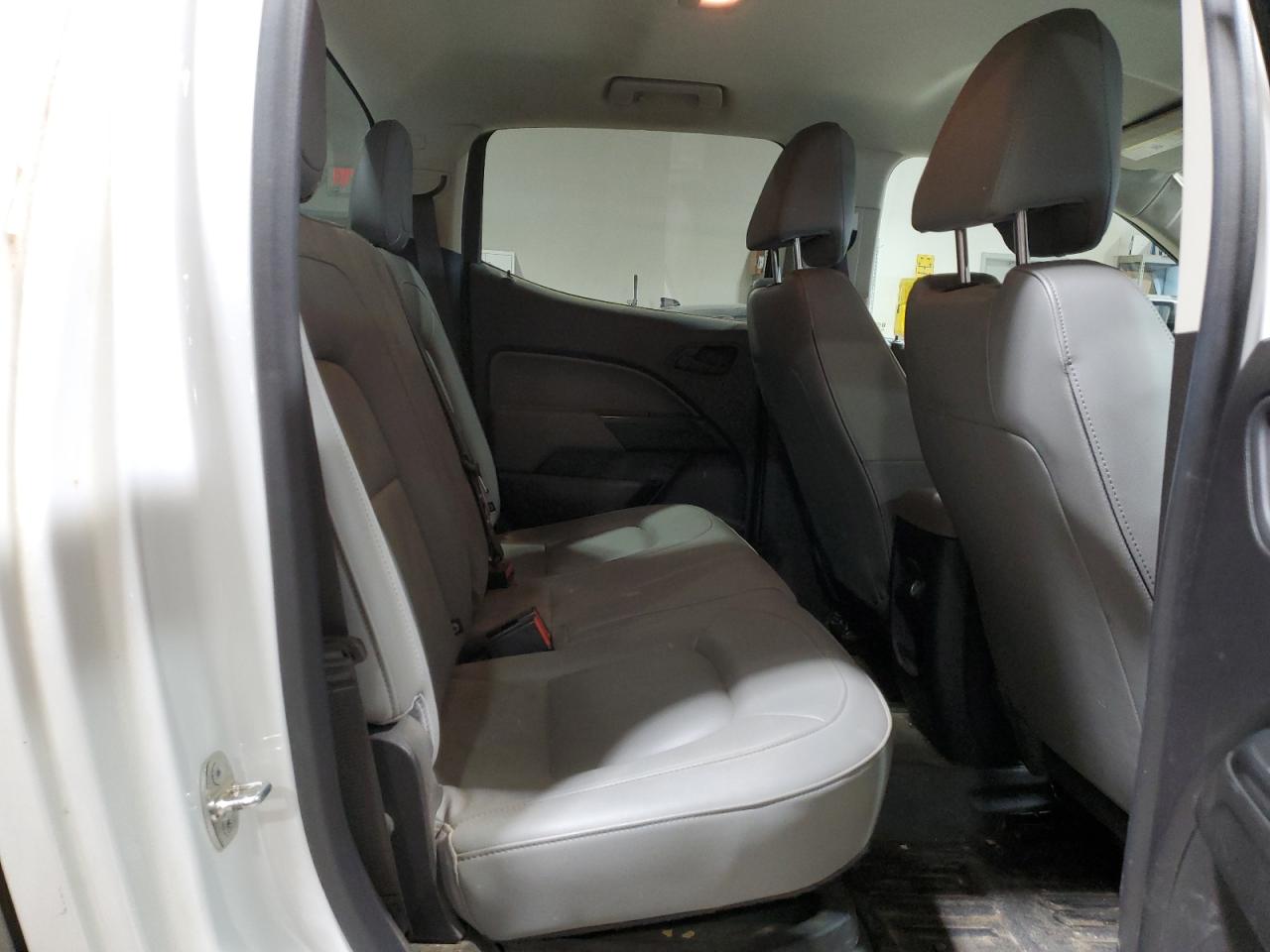 2018 Chevrolet Colorado - Image 10