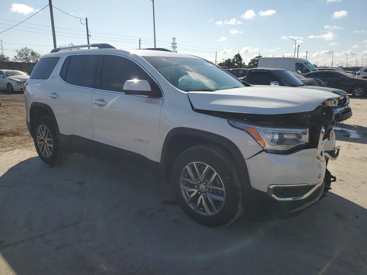 2019 GMC Acadia - Image 4