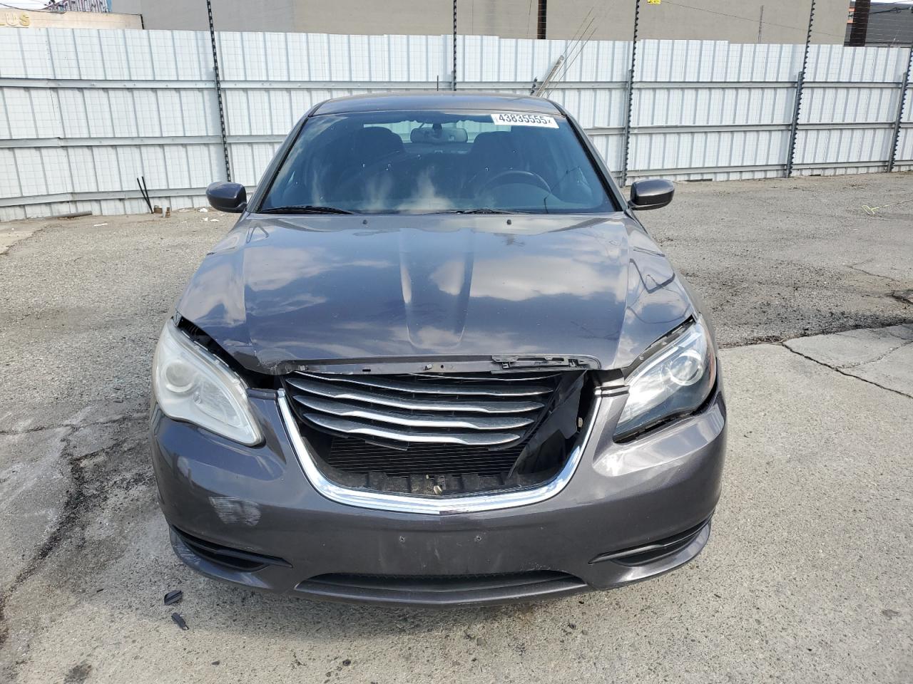 2014 Chrysler 200 - Image 5