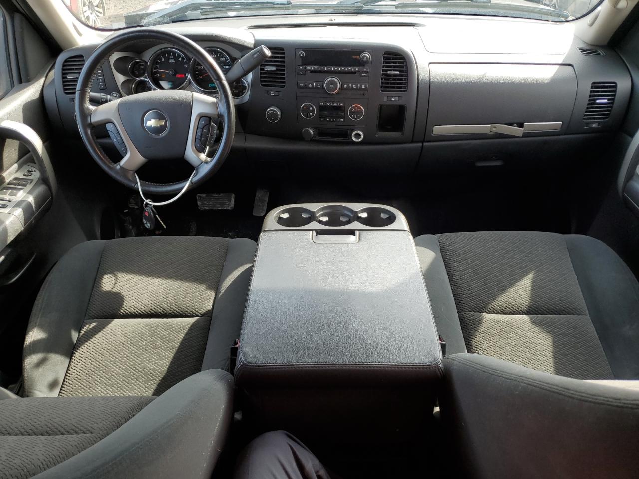 2007 Chevrolet Silverado - Image 8
