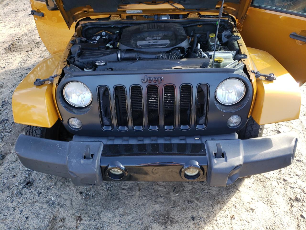 2014 Jeep Wrangler - Image 11