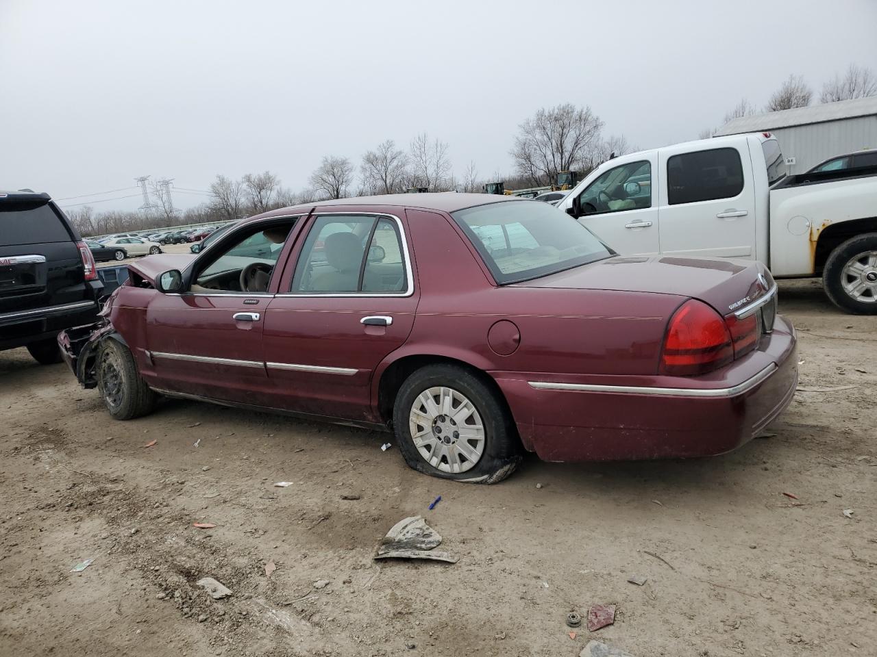 2004 Mercury Grand Marquis - Image 2