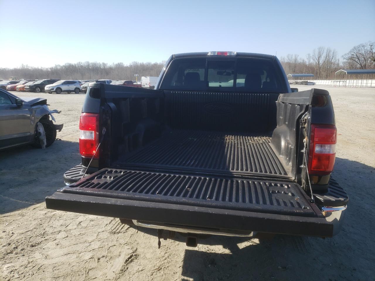 2006 Ford F-150 - Image 10