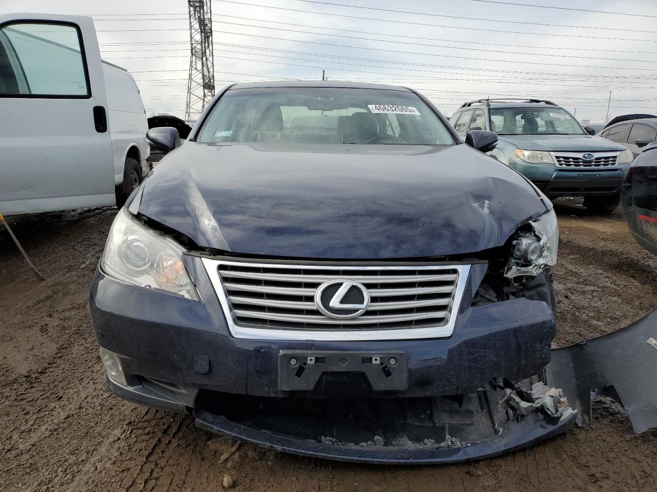 2011 Lexus ES - Image 5
