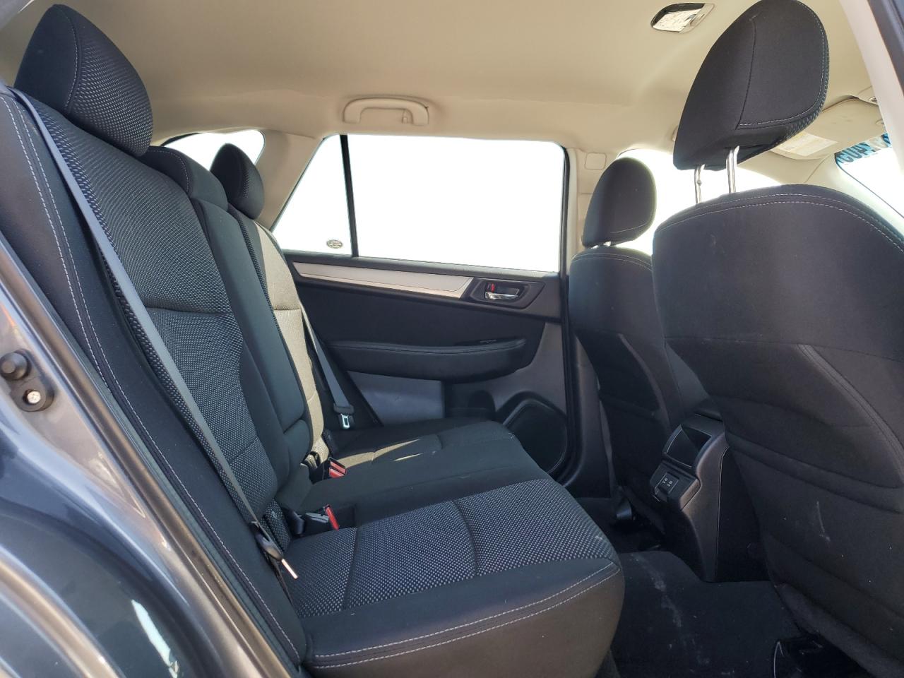 2019 Subaru Outback - Image 11