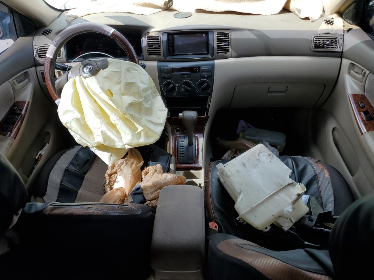 2005 Toyota Corolla - Image 8