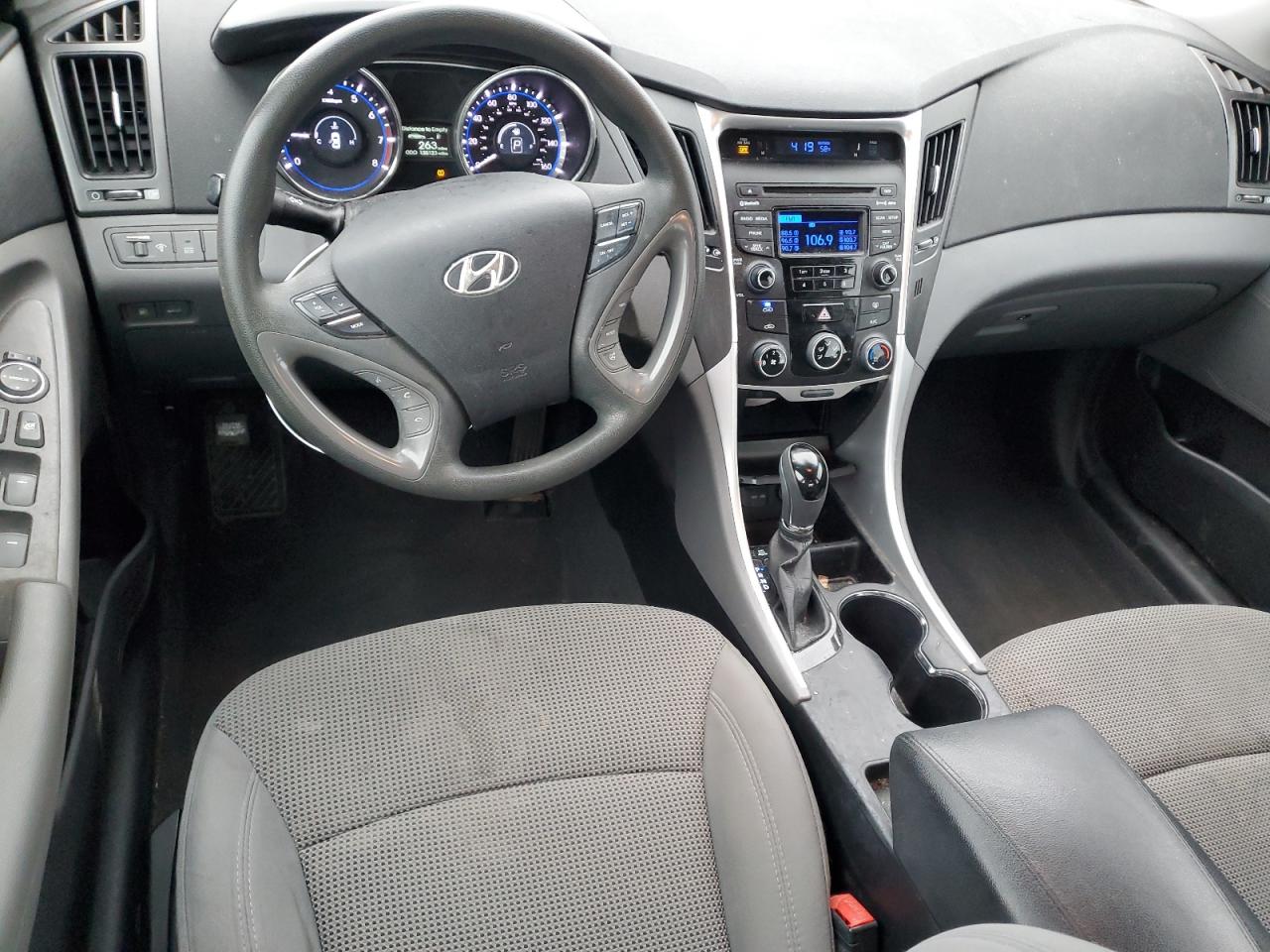 2014 Hyundai Sonata - Image 8