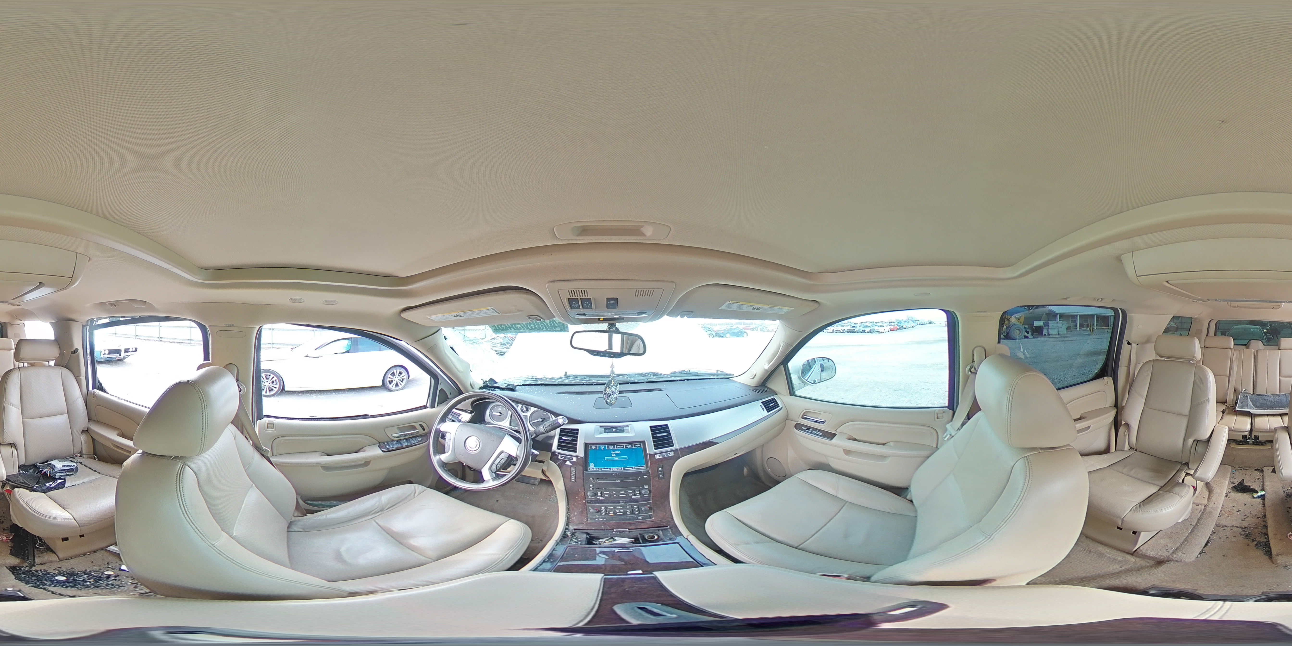 2010 Cadillac Escalade - Image 13
