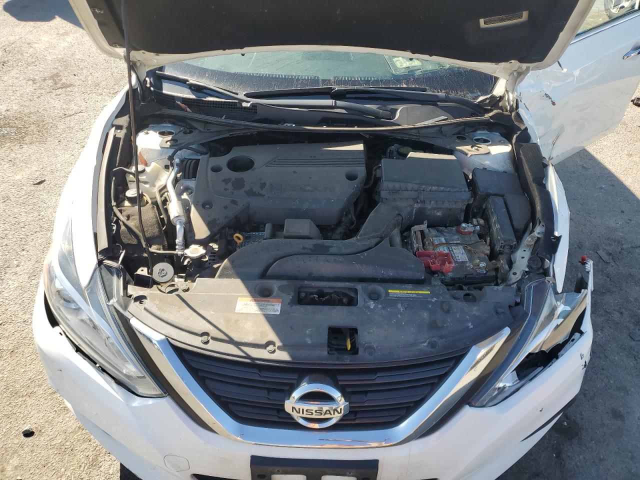 2018 Nissan Altima - Image 13