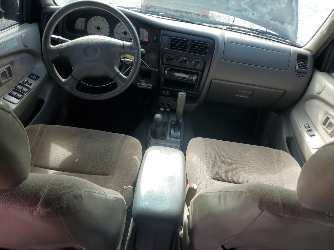 2004 Toyota Tacoma - Image 8