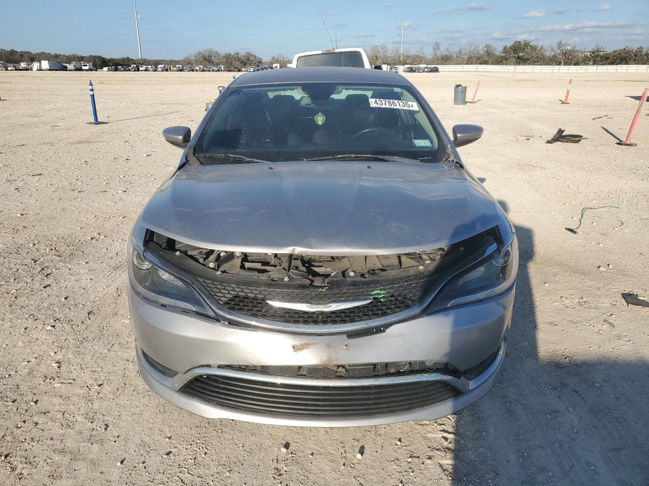 2016 Chrysler 200 - Image 5