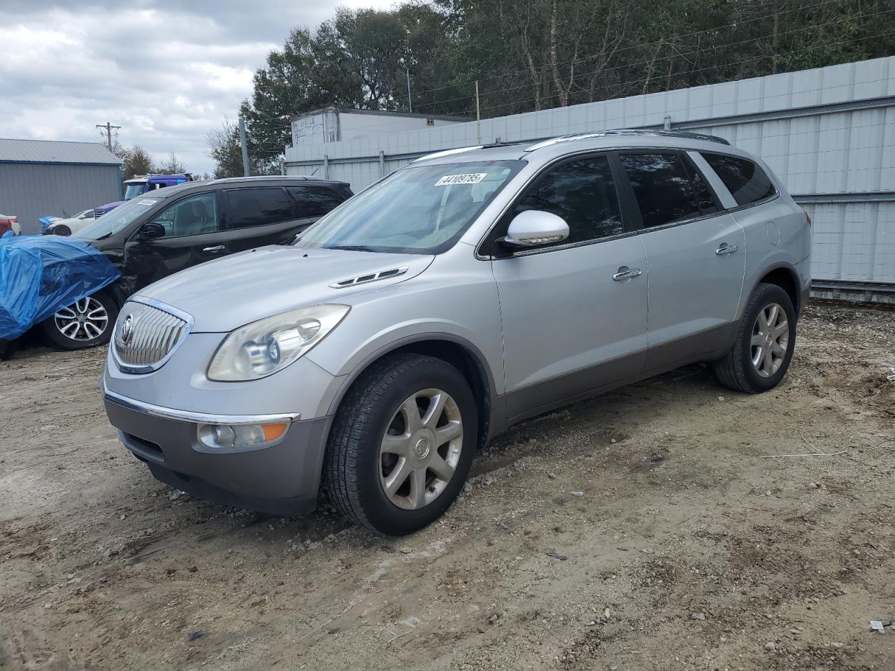 2010 Buick Enclave - Image 1