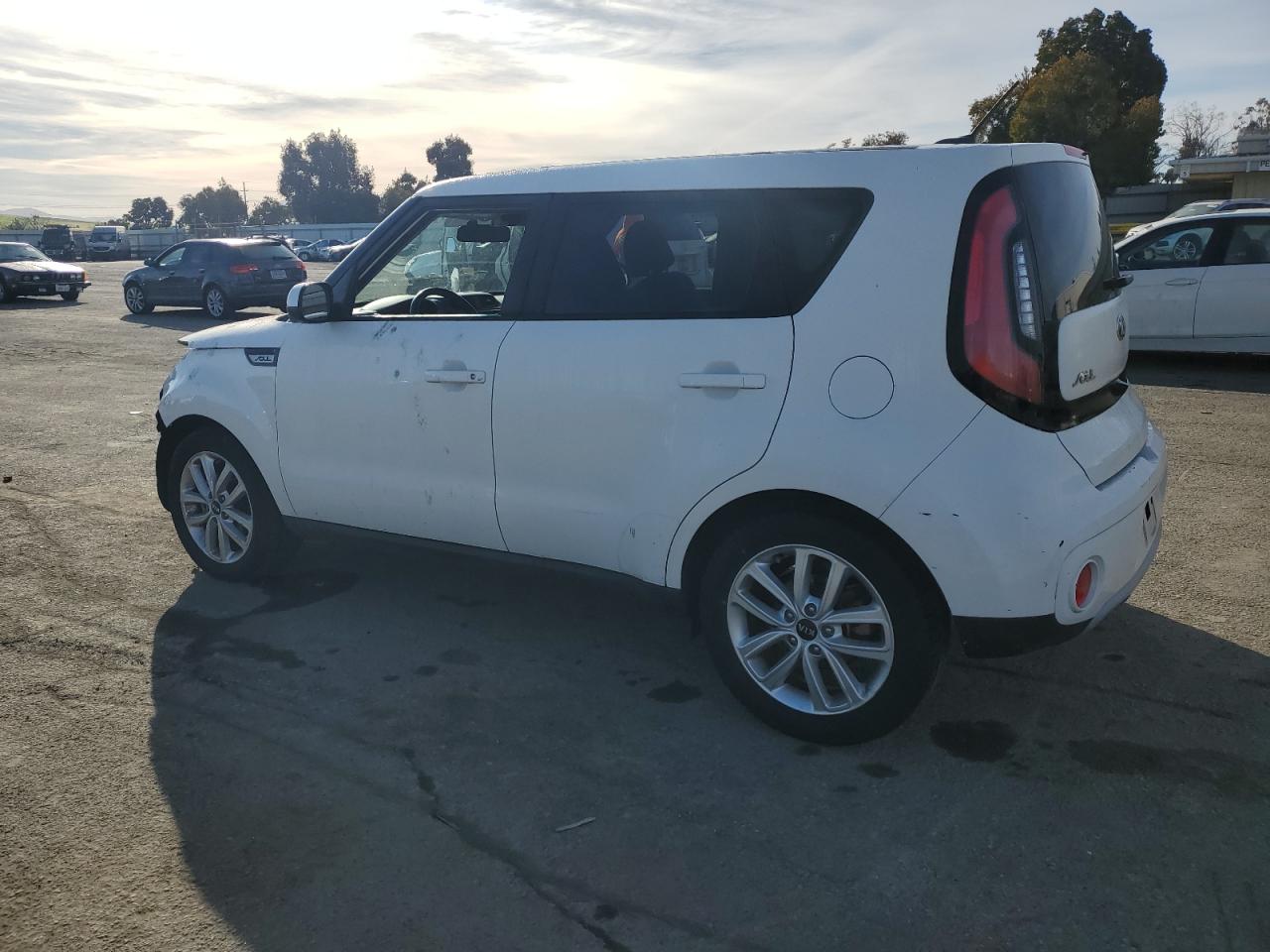 2019 Kia Soul - Image 2