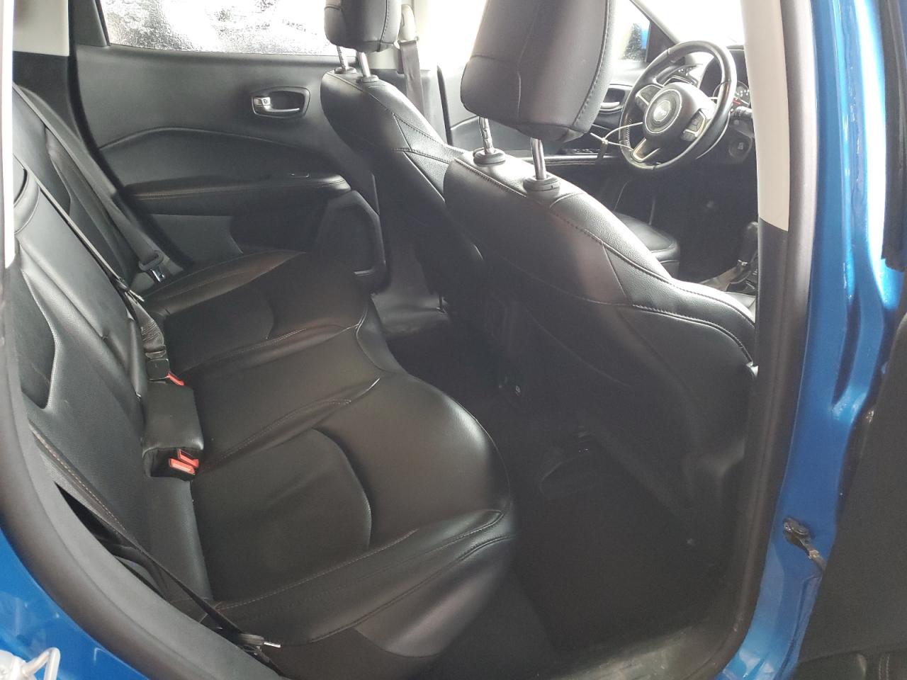 2020 Jeep Compass - Image 11