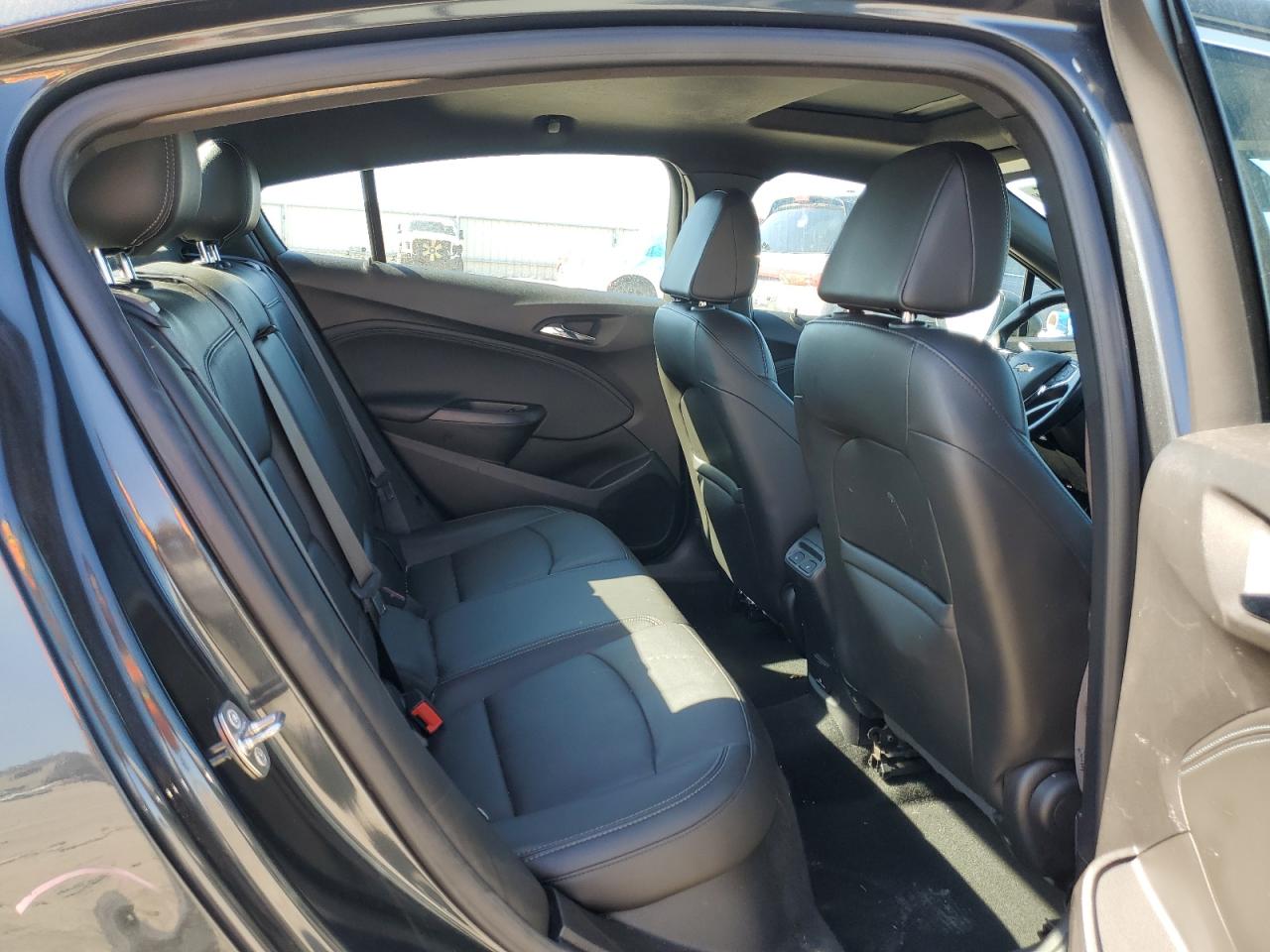 2017 Chevrolet Cruze - Image 10