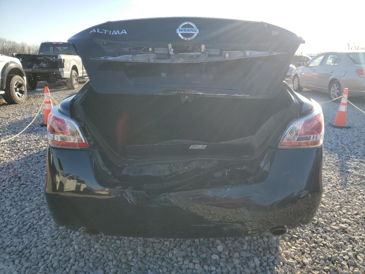 2015 Nissan Altima - Image 6