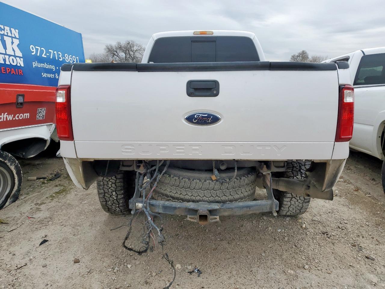 2010 Ford F350 - Image 6