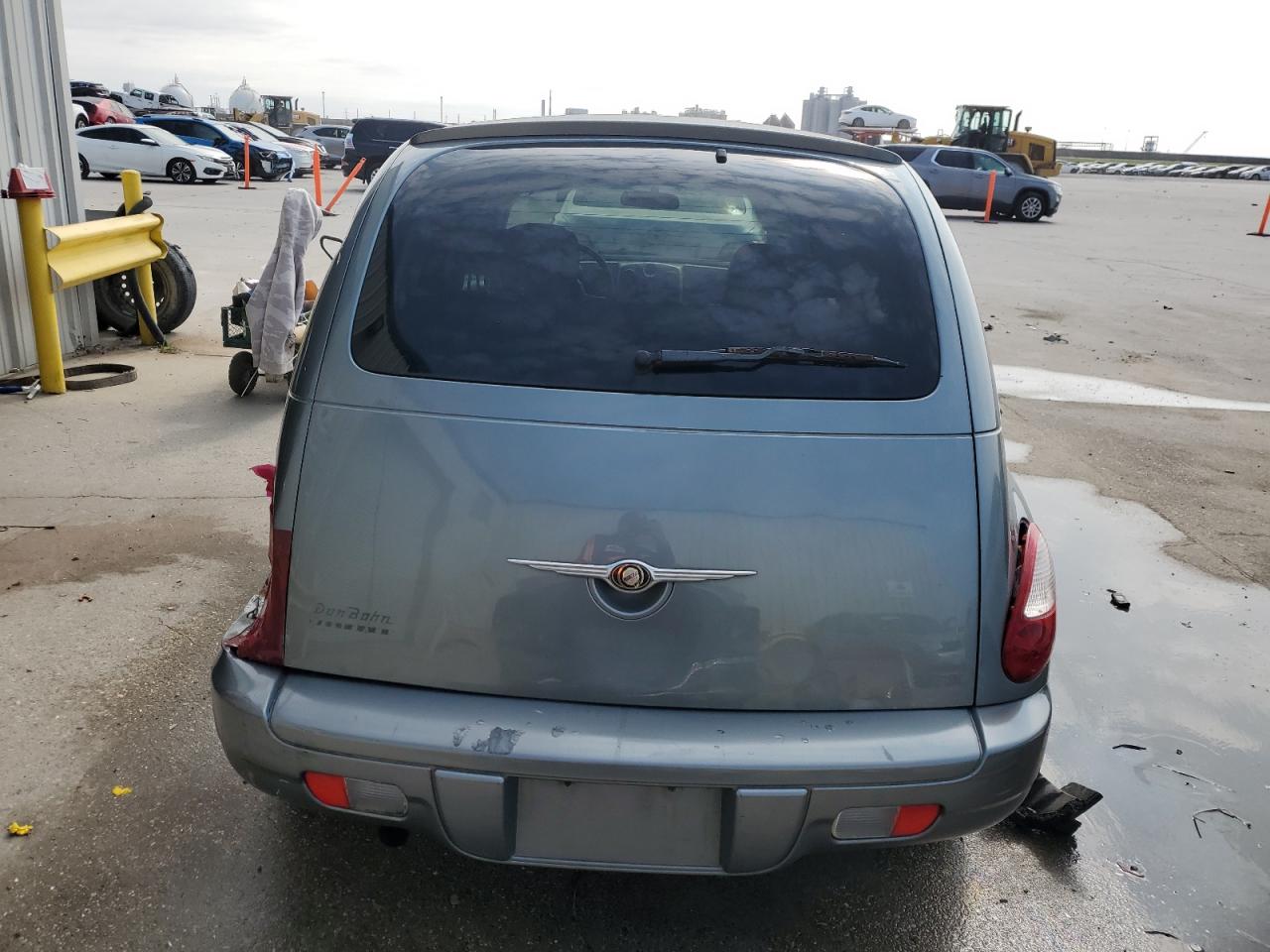 2009 Chrysler PT Cruiser - Image 6