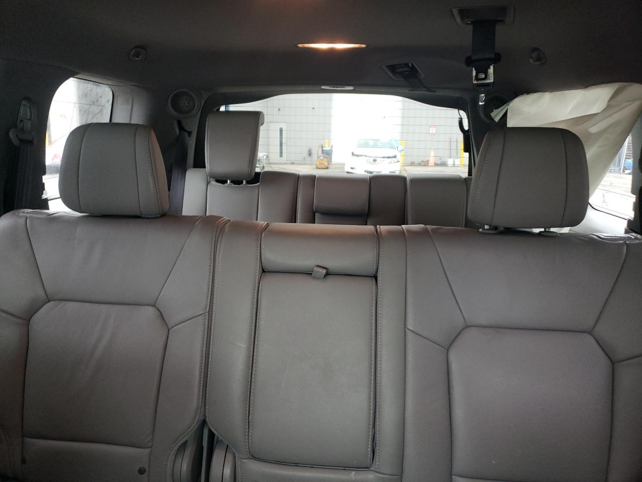 2014 Honda Pilot - Image 10