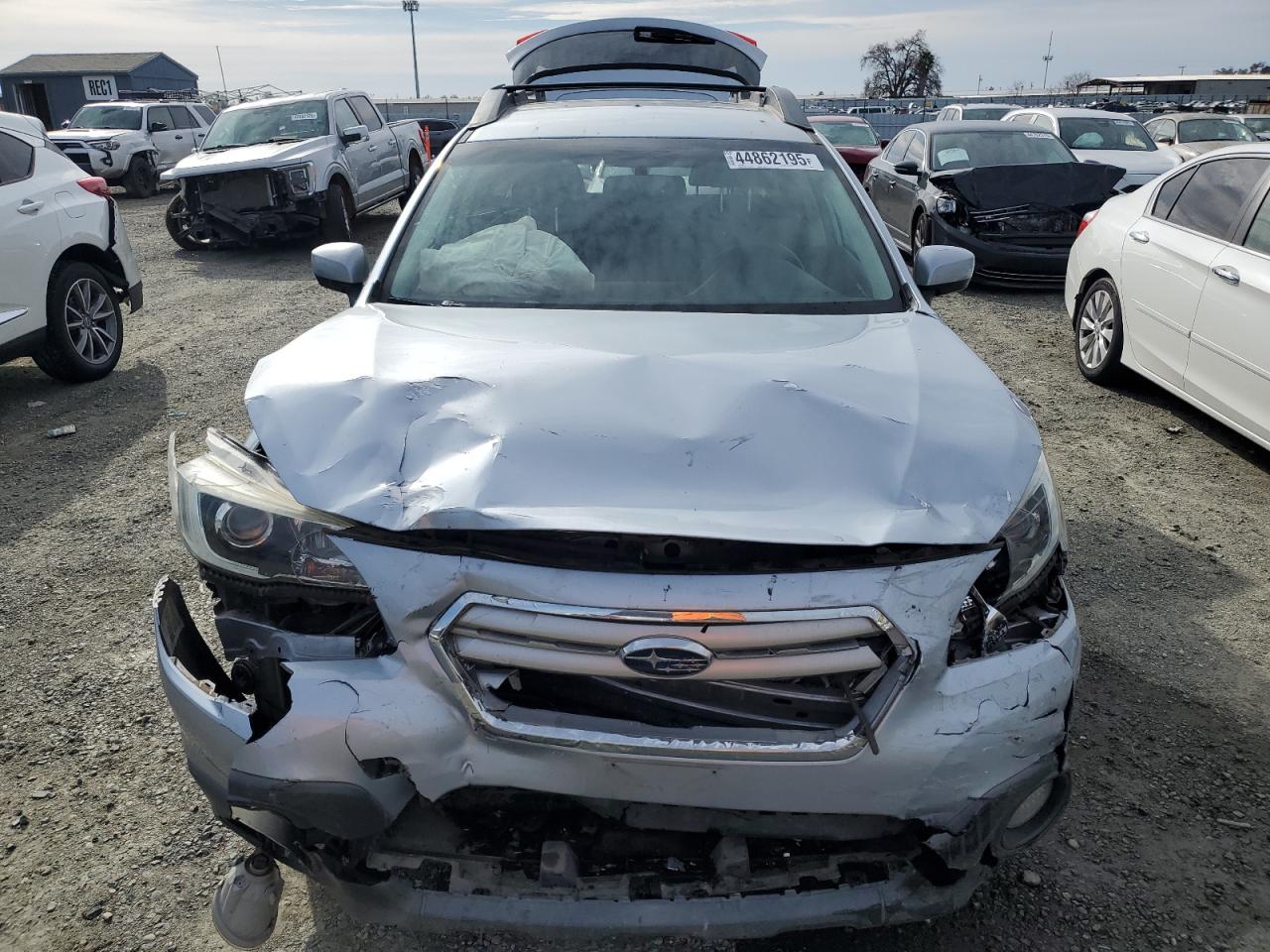 2015 Subaru Outback - Image 5