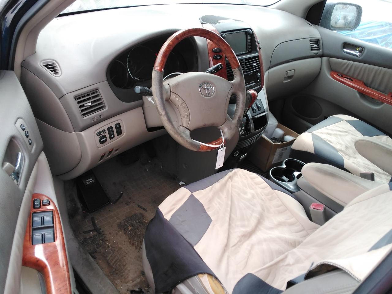 2007 Toyota Sienna - Image 8
