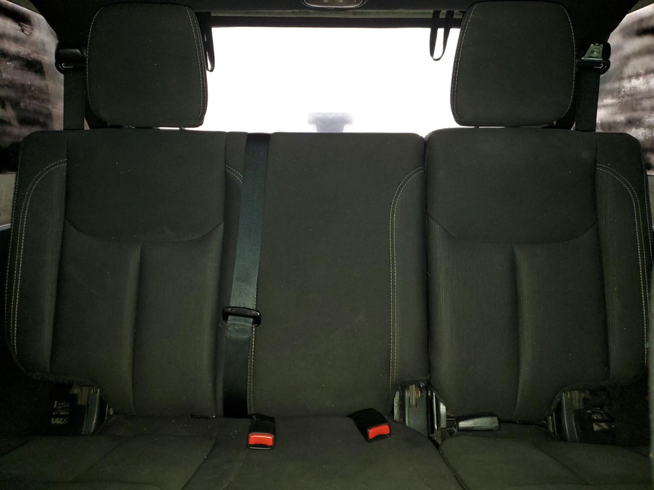 2015 Jeep Wrangler - Image 10