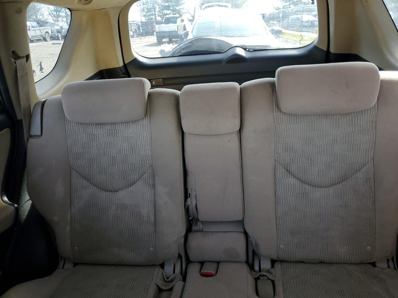 2010 Toyota RAV 4 - Image 10