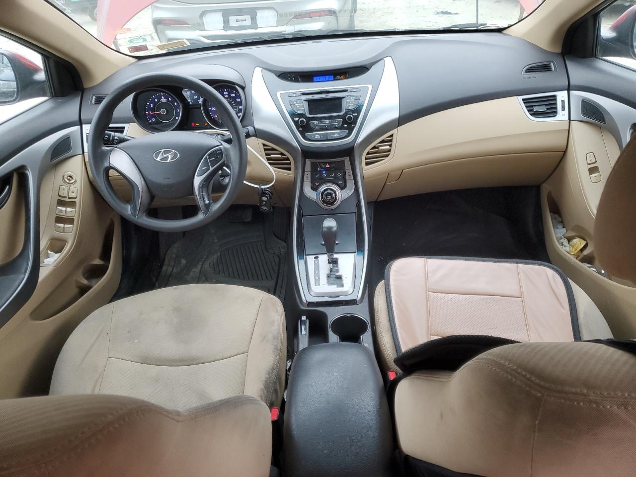 2013 Hyundai Elantra - Image 8