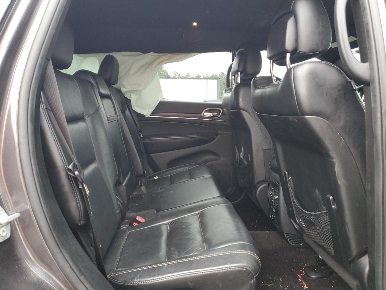 2017 Jeep Grand Cherokee - Image 11