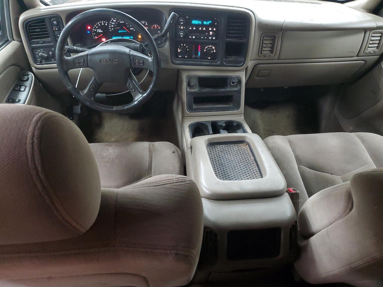 2005 GMC Sierra - Image 8