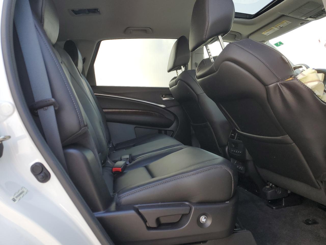 2017 Acura MDX - Image 12
