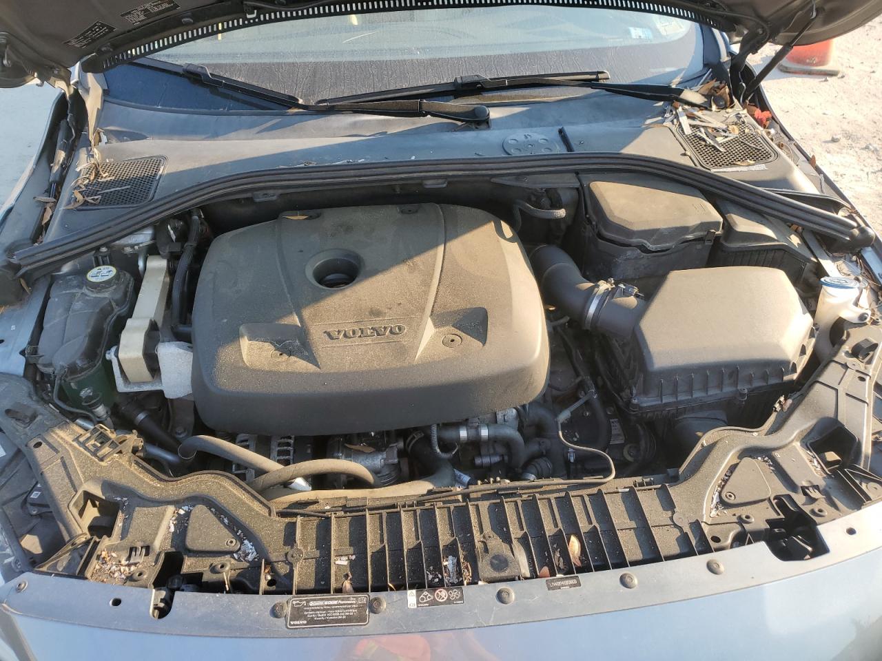 2016 Volvo S60 - Image 11