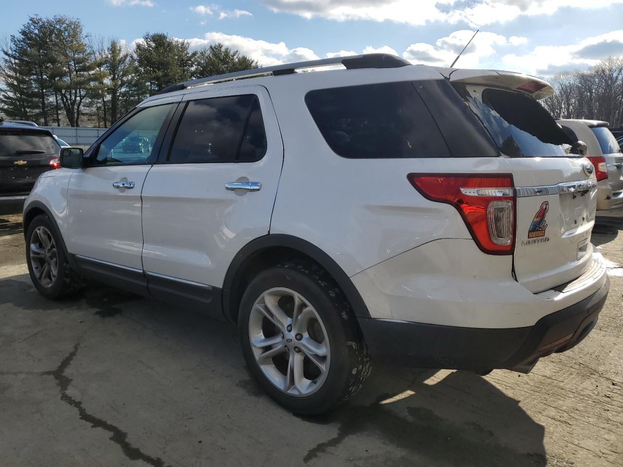 2014 Ford Explorer - Image 2