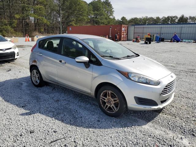 FORD FIESTA 2019 Серебристый