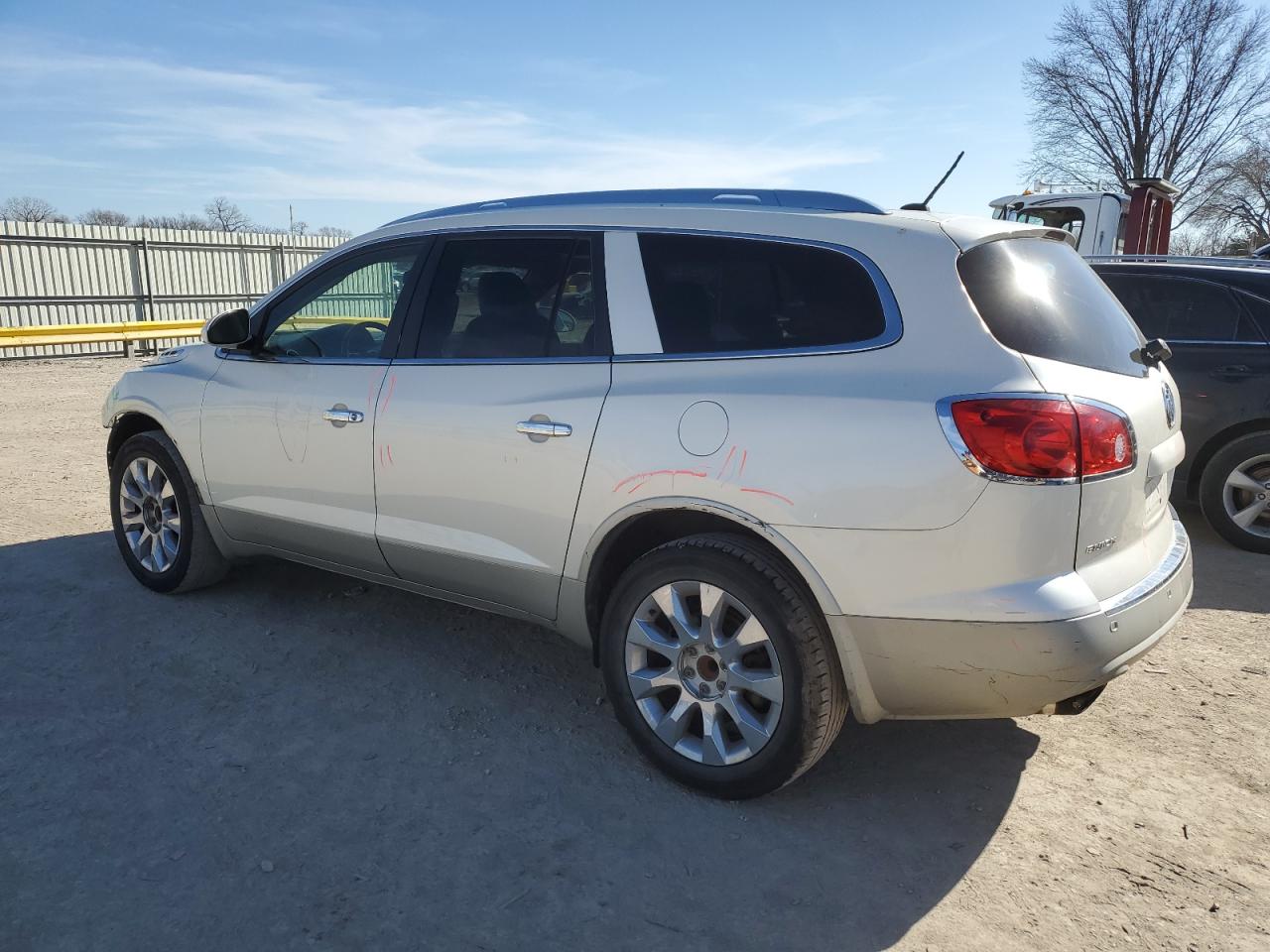 2011 Buick Enclave - Image 2
