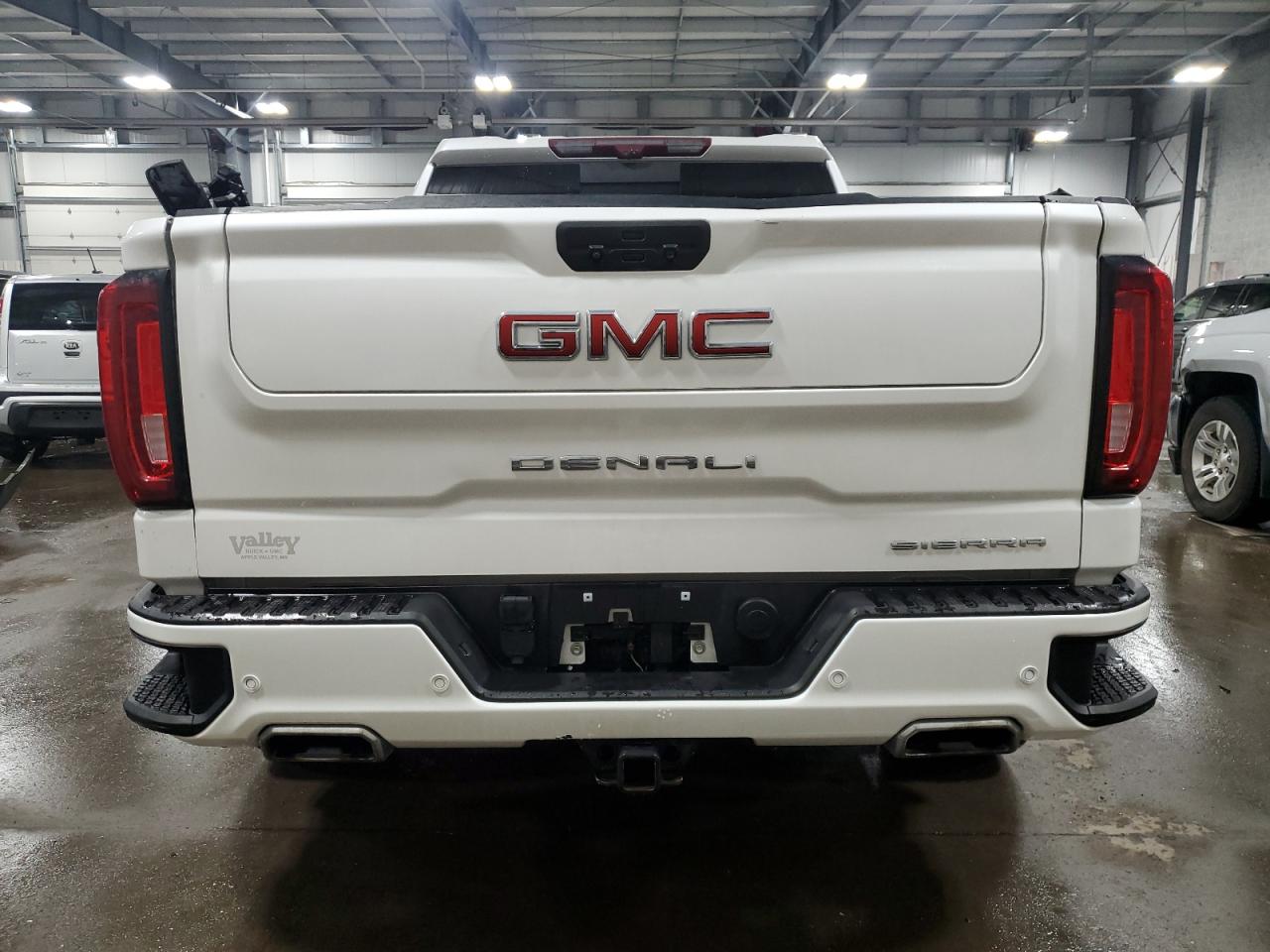 2022 GMC Sierra - Image 6