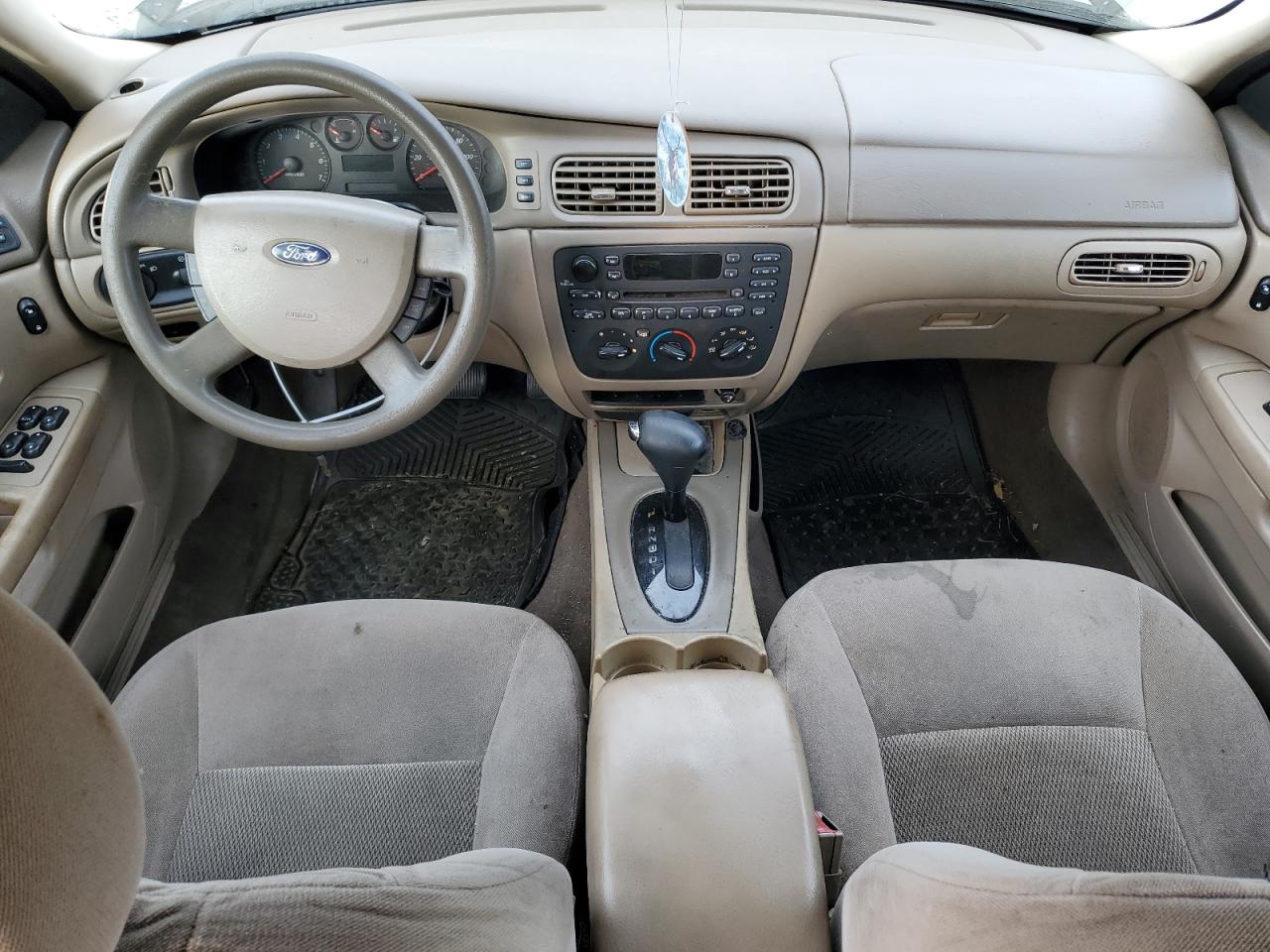 2004 Ford Taurus - Image 8
