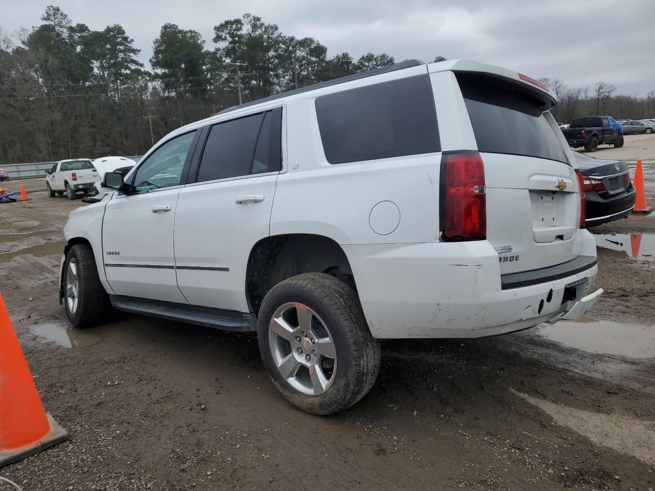 2016 Chevrolet Tahoe - Image 2