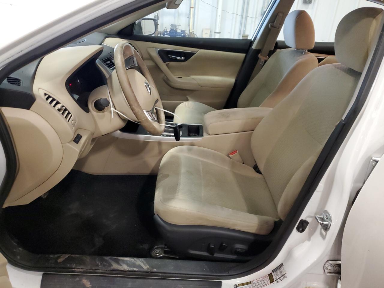 2015 Nissan Altima - Image 7