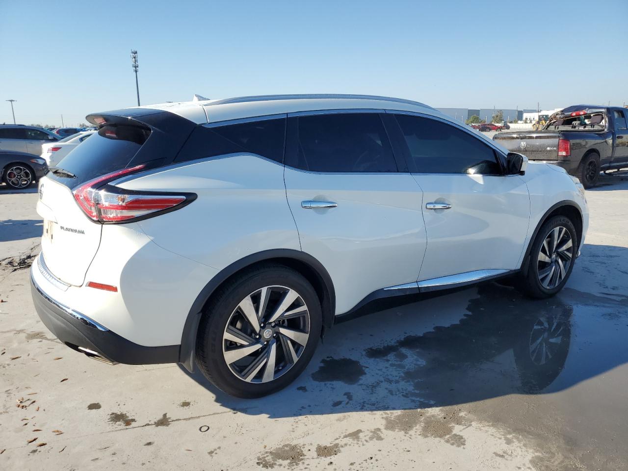 2015 Nissan Murano - Image 3