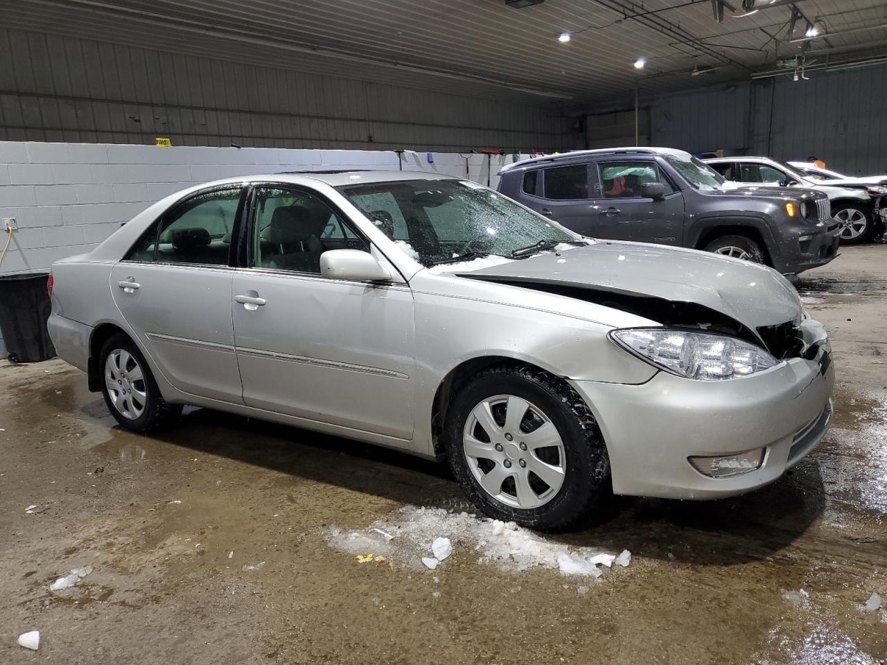 2005 Toyota Camry - Image 4