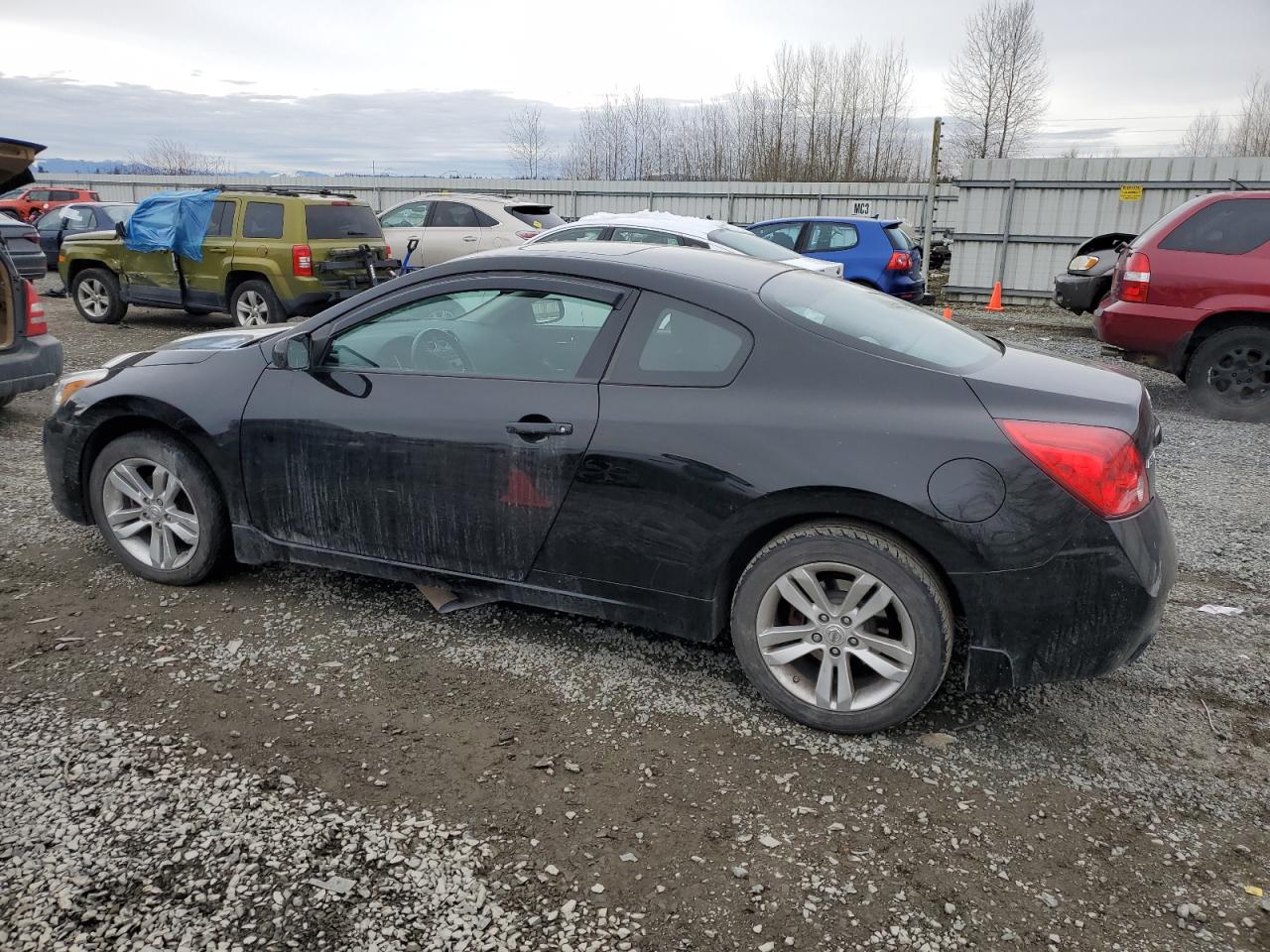 2010 Nissan Altima - Image 2