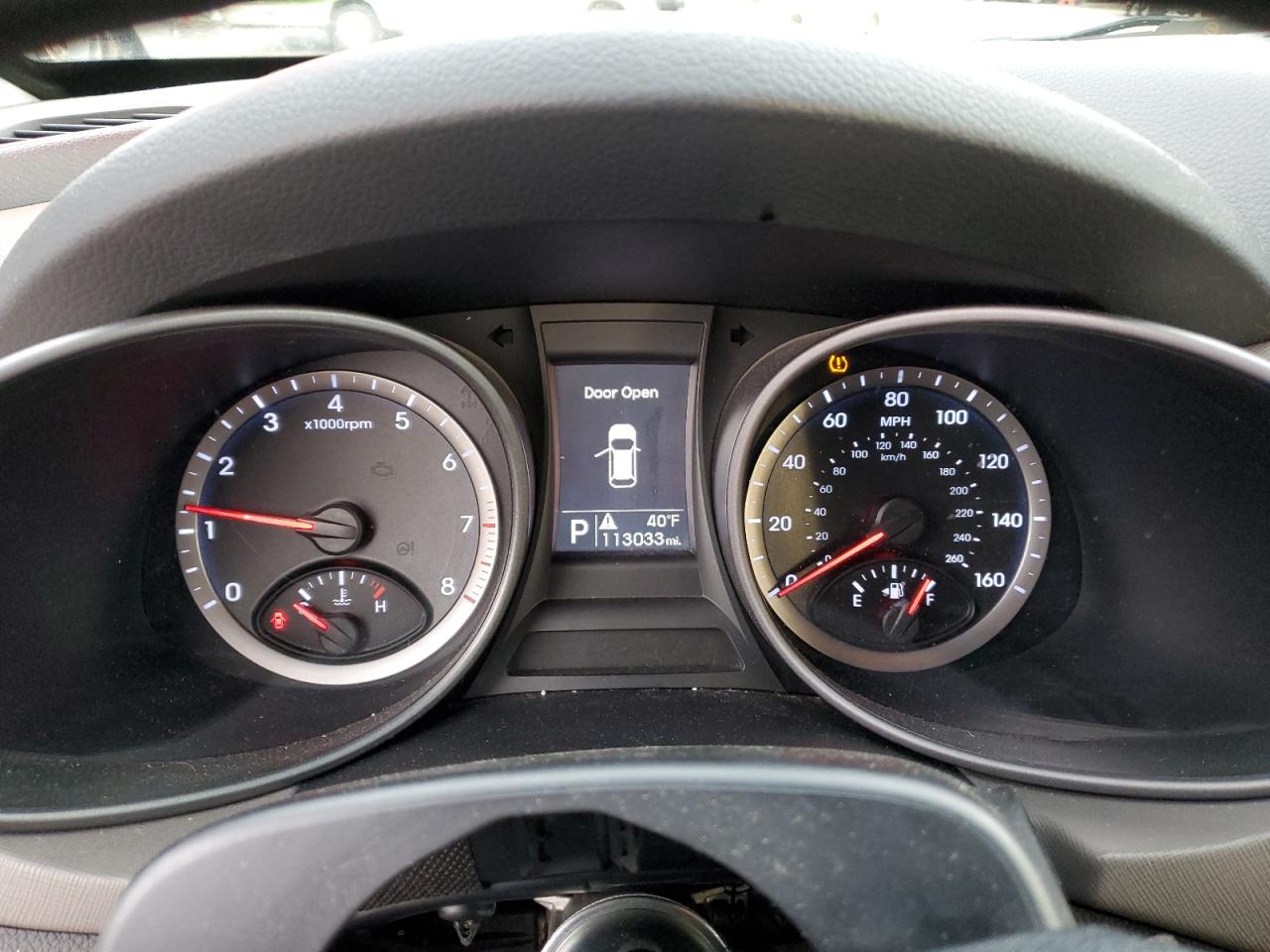 2015 Hyundai Santa Fe - Image 9