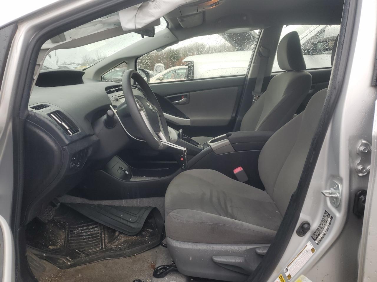 2013 Toyota Prius - Image 7