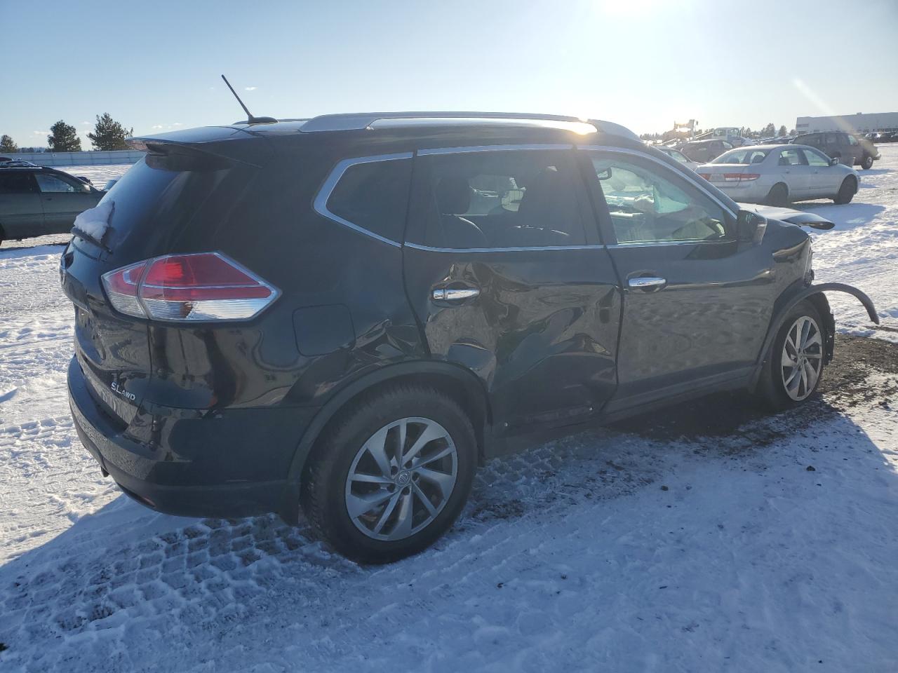 2015 Nissan Rogue - Image 3