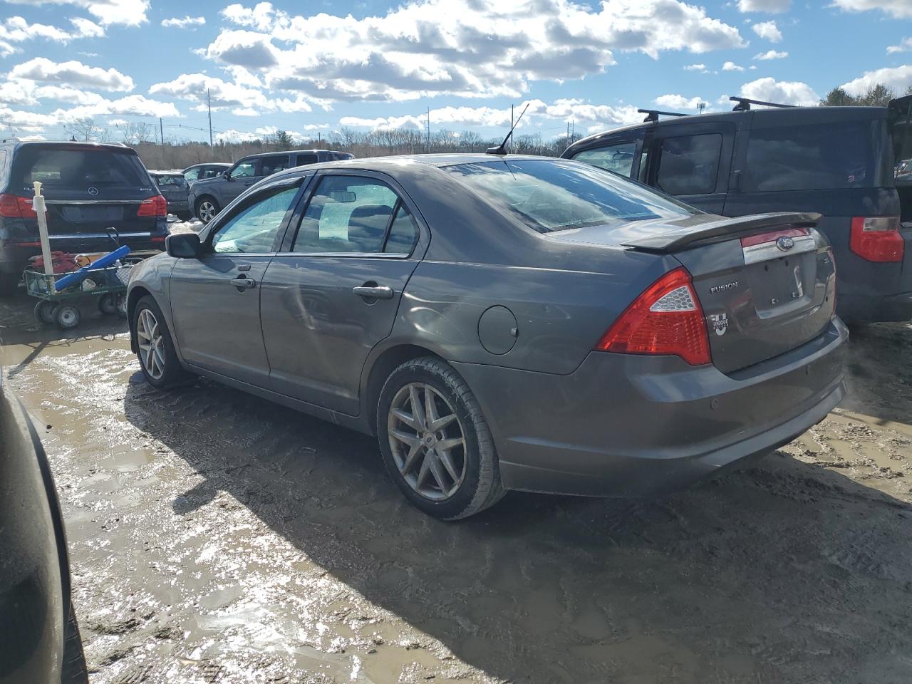 2012 Ford Fusion - Image 2